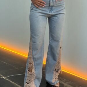 RIPPED JEANS